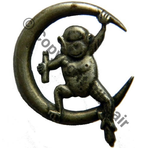 557   1920 VR.557 6eDRILLE 7eRAO OUJDA ALGERIE  Fab LOC Dos irreg 2Anneaux 36x29mm Src.cris210.1 1467Eur10.13 